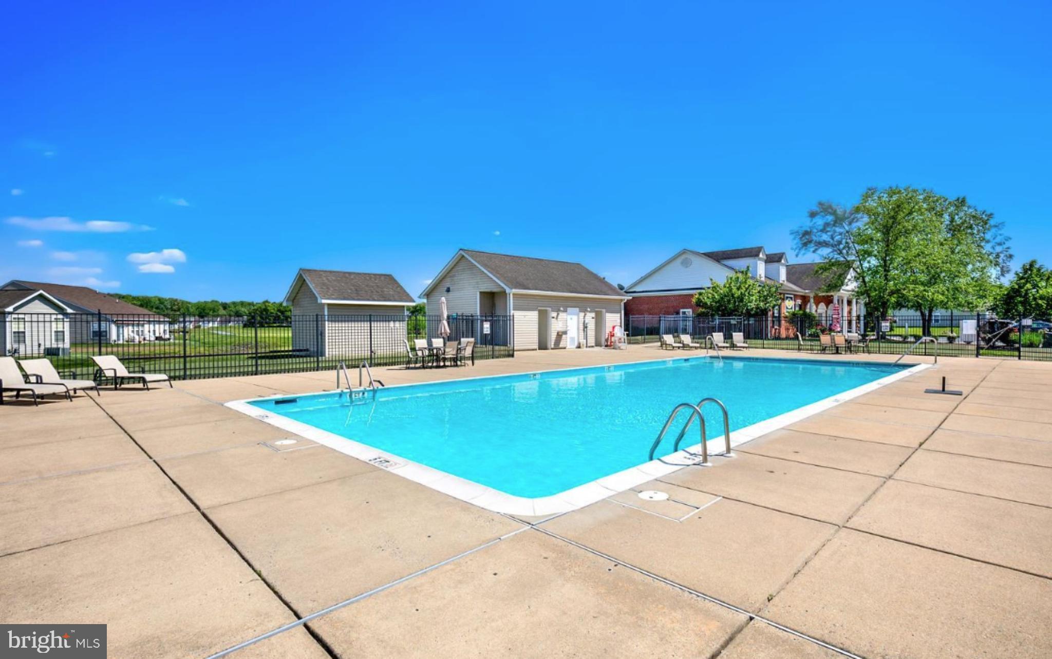 WOOD CREEK GOLF COMM - Residential