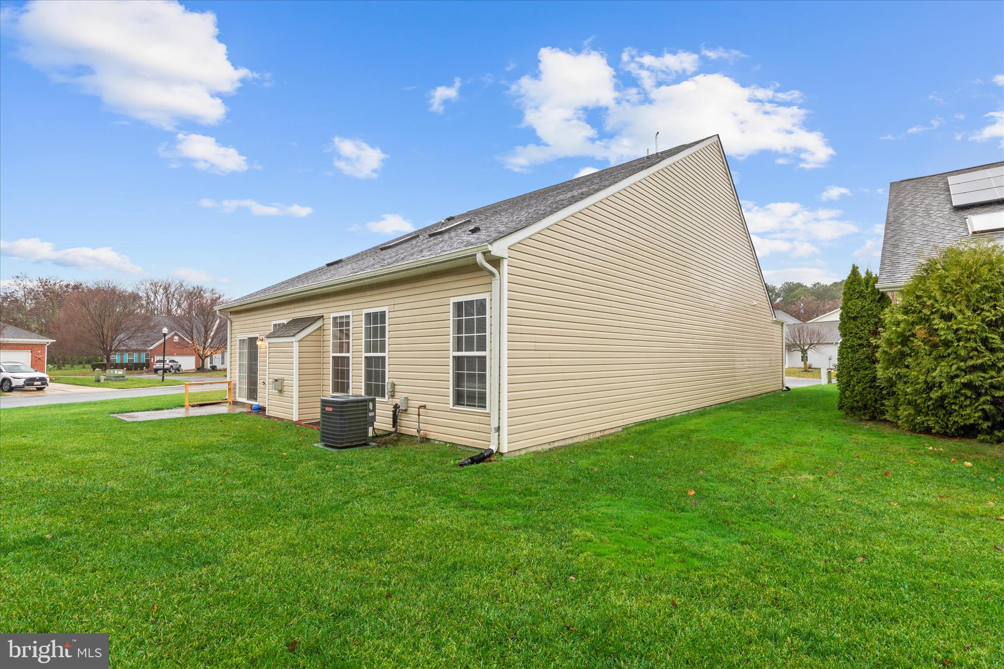 WOOD CREEK GOLF COMM - Residential