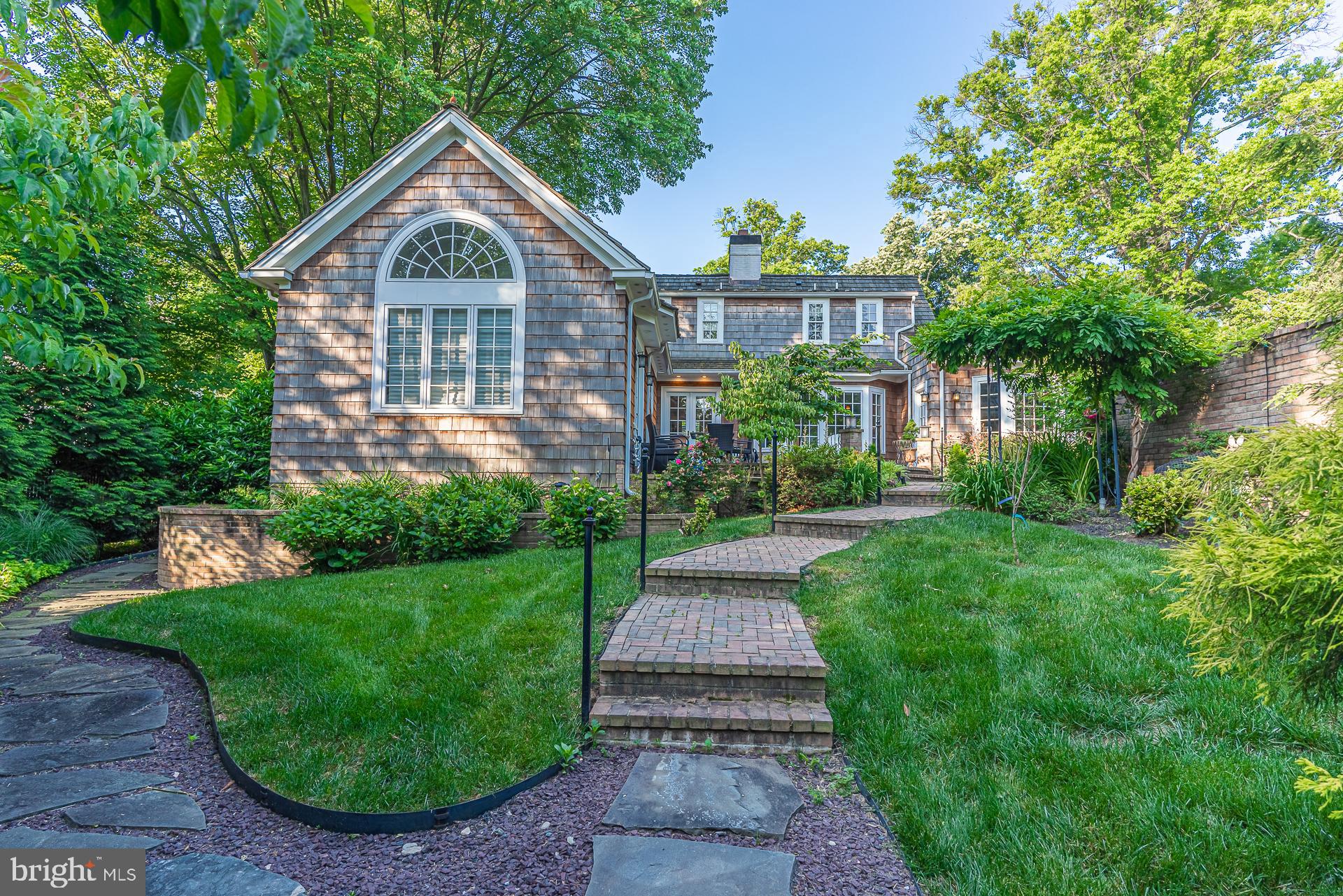 BROADMONT - Residential