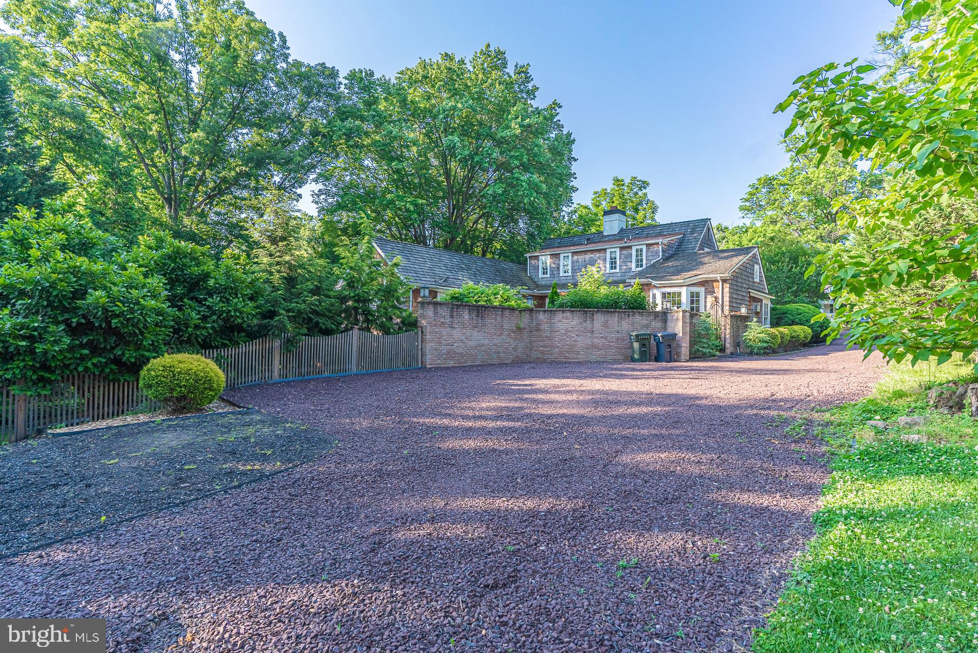 BROADMONT - Residential