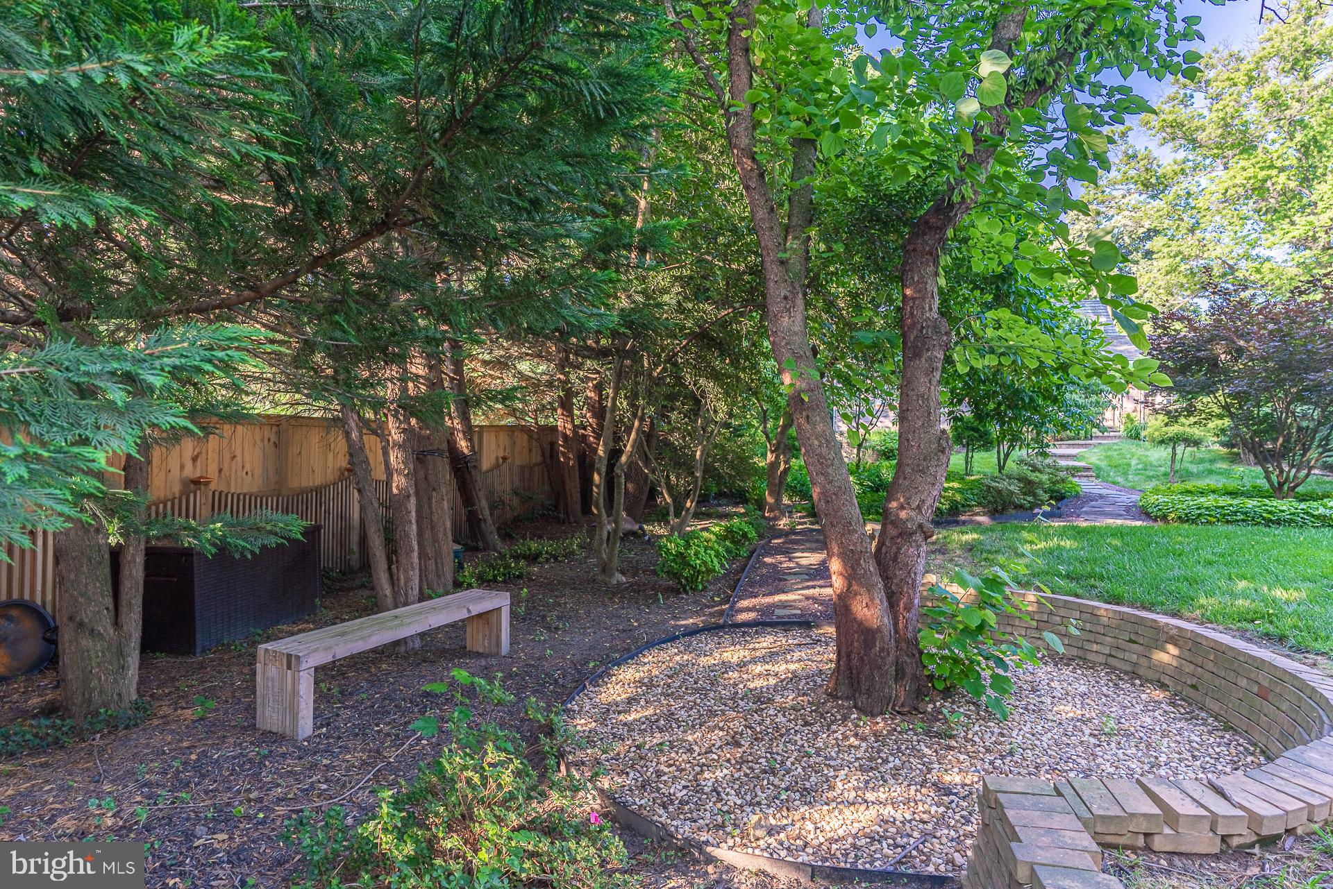 BROADMONT - Residential