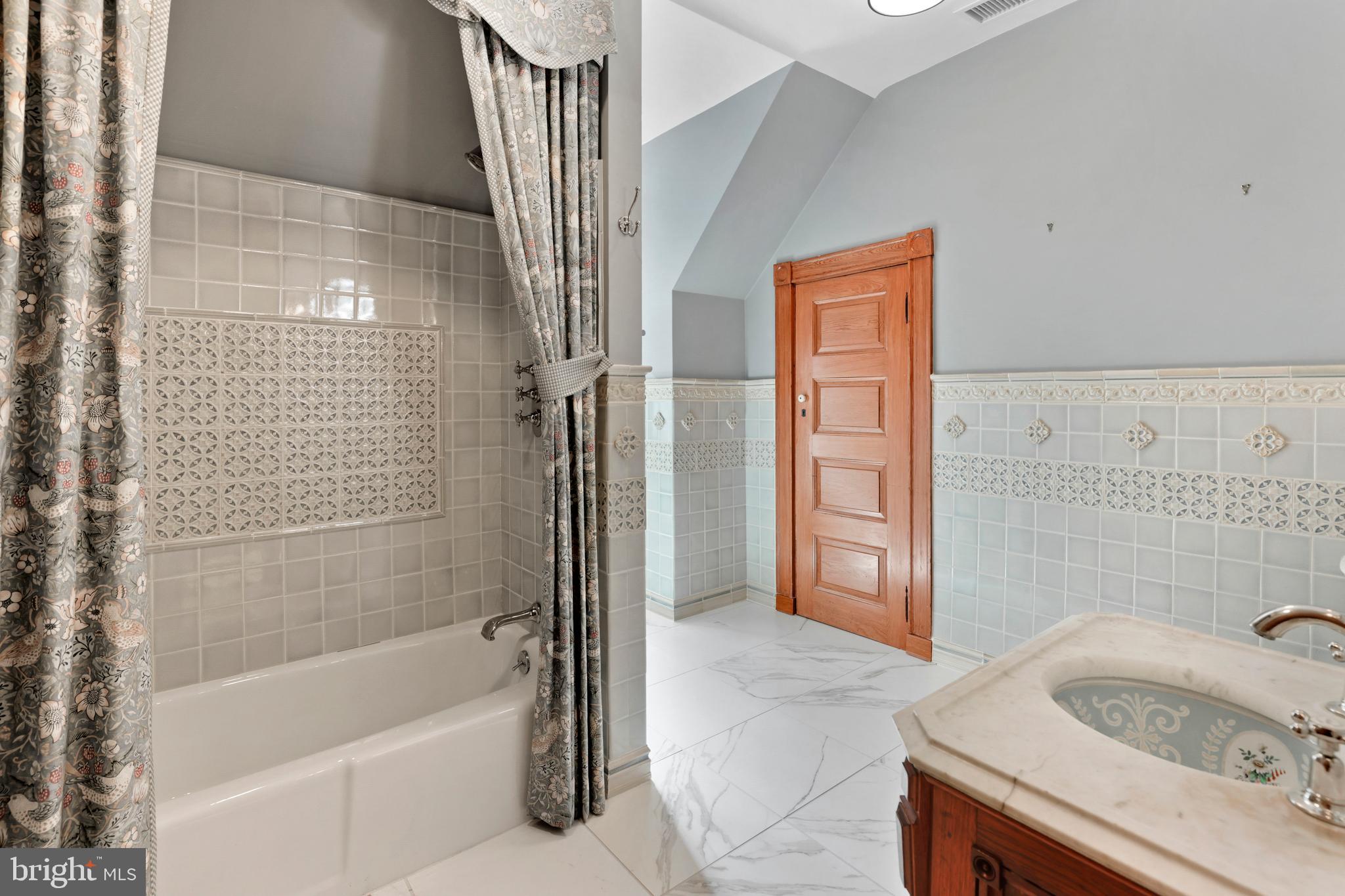 RUXTON/WOODBROOK - Residential