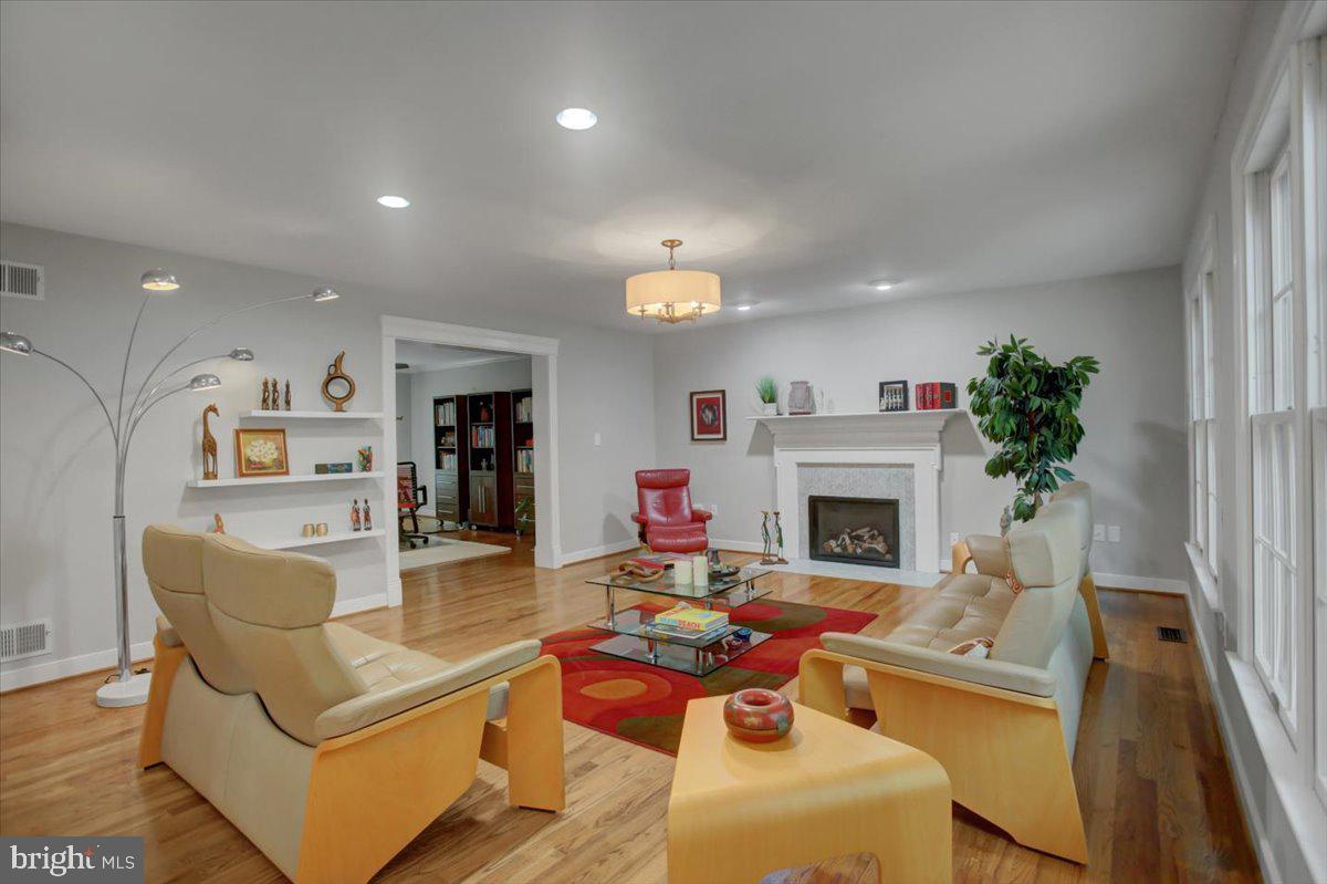 BRIGHTWOOD ACRES - Residential