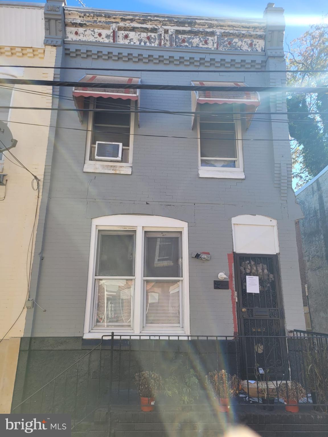 Welcome to 2247 N Bancroft St