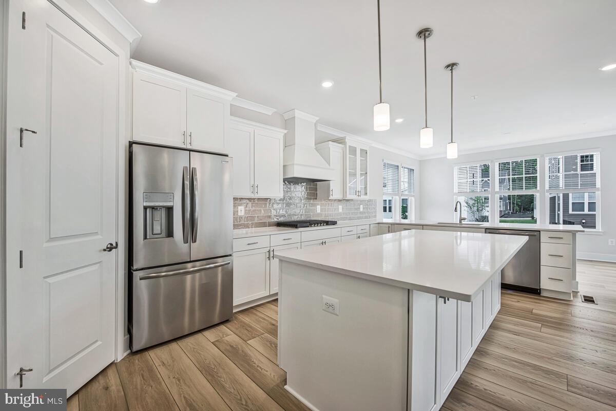 PARKSIDE PRESERVE - Residential