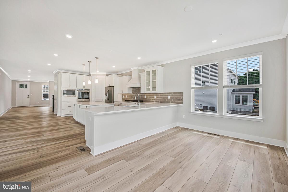 PARKSIDE PRESERVE - Residential