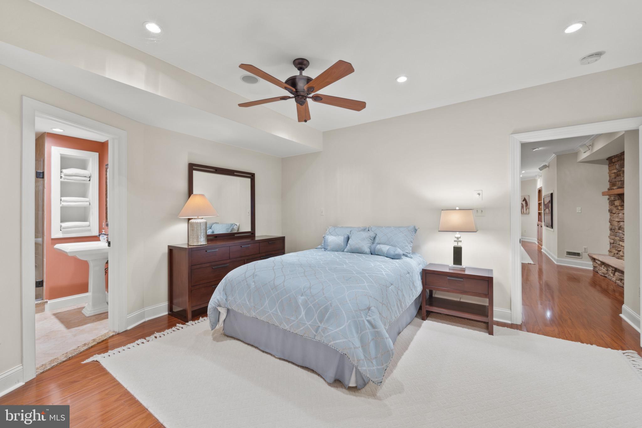 THE DOWNS - Residential