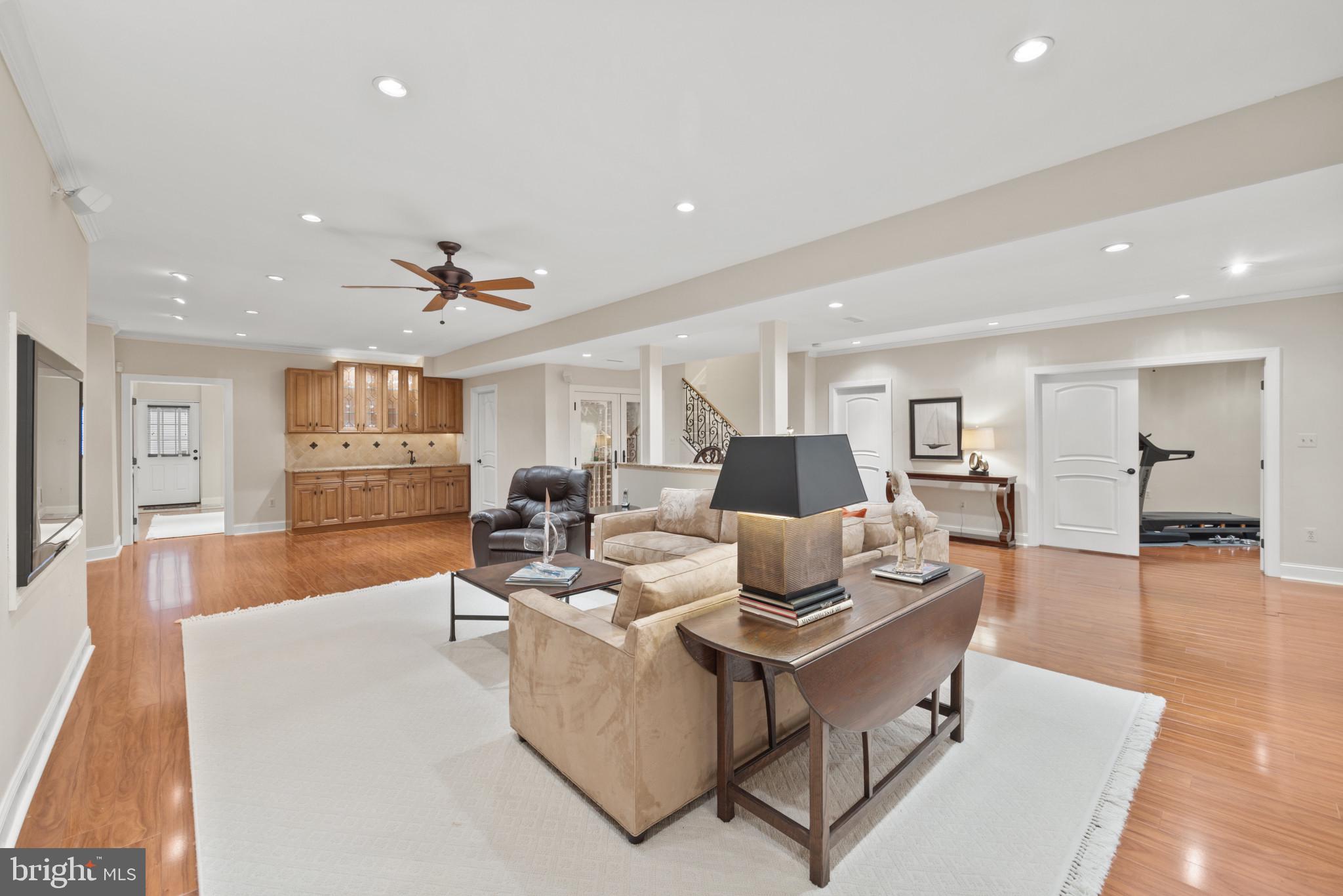 THE DOWNS - Residential