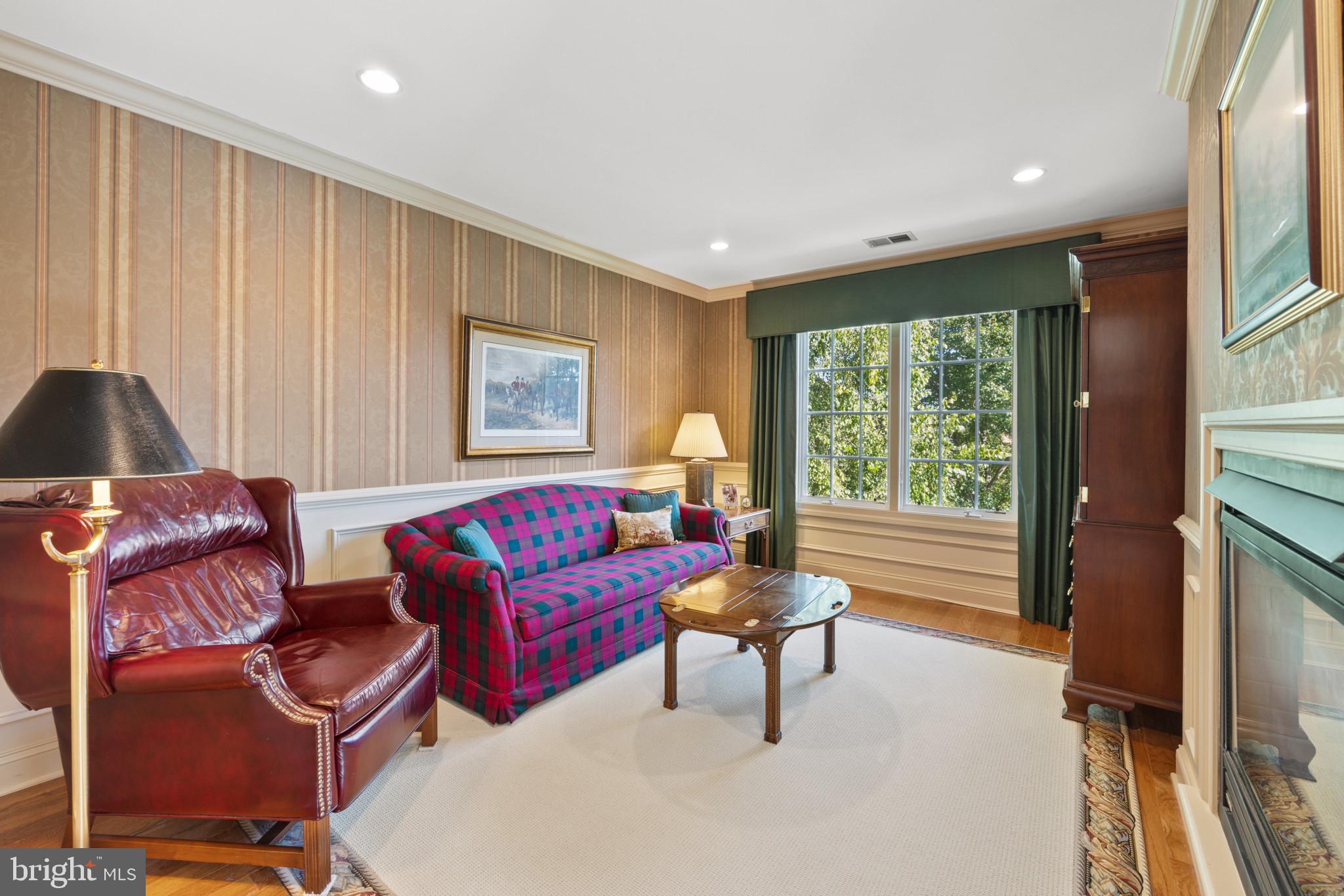 THE DOWNS - Residential