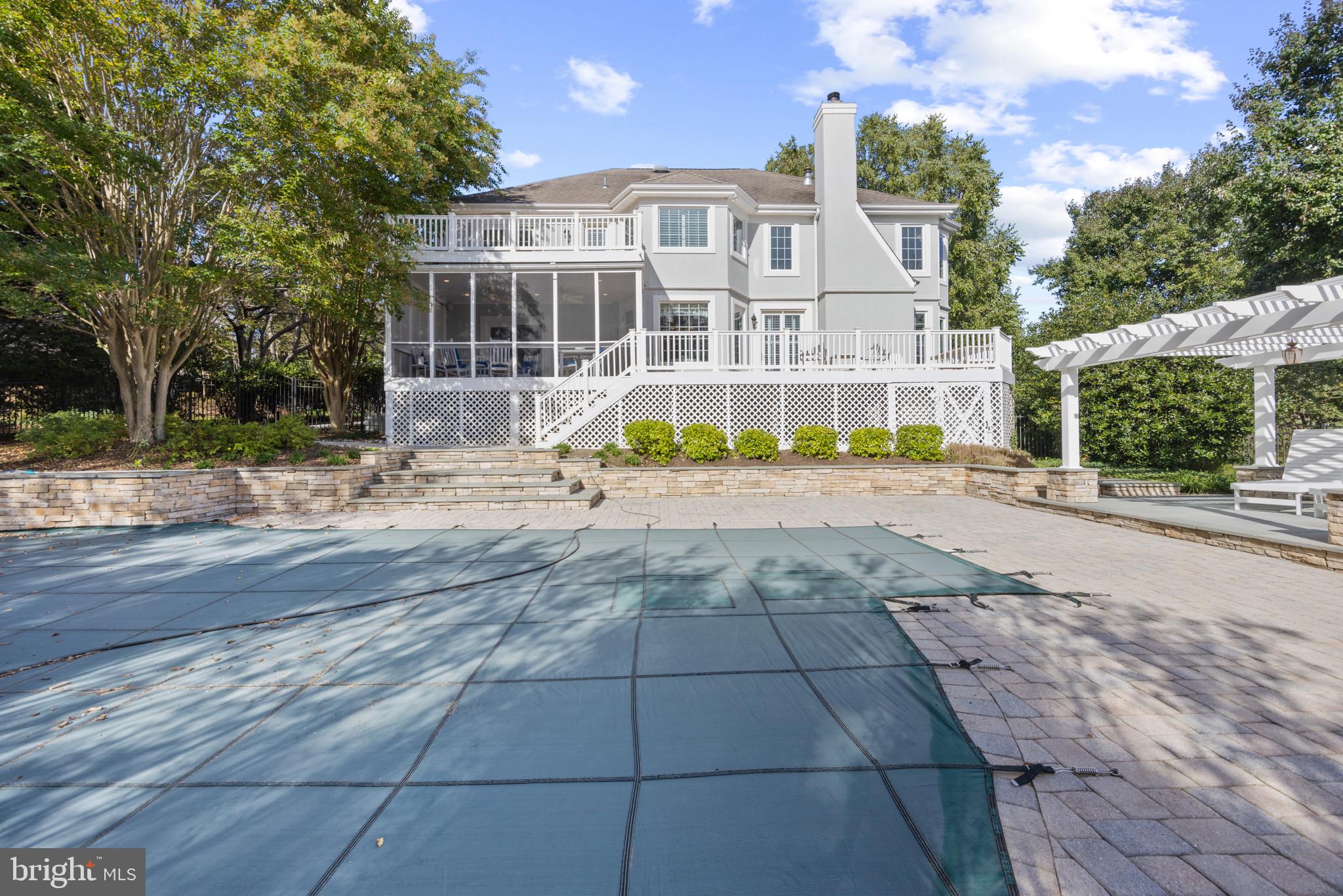 THE DOWNS - Residential