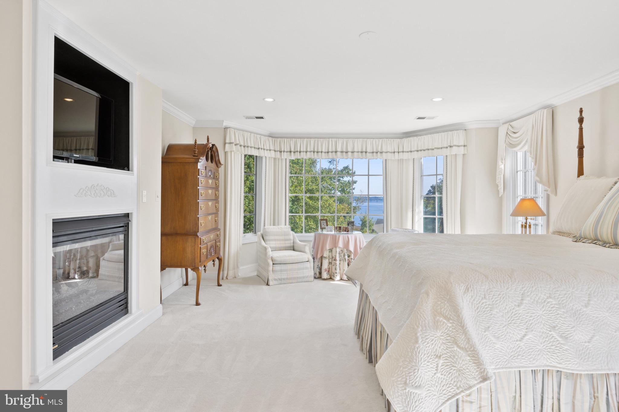 THE DOWNS - Residential