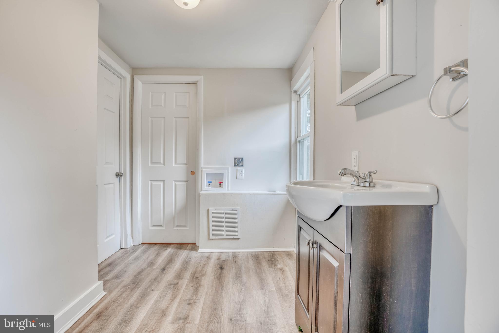 HARMANS - Residential Lease