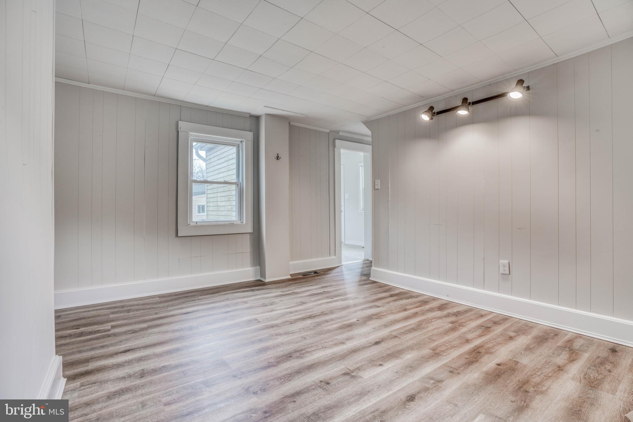 HARMANS - Residential Lease