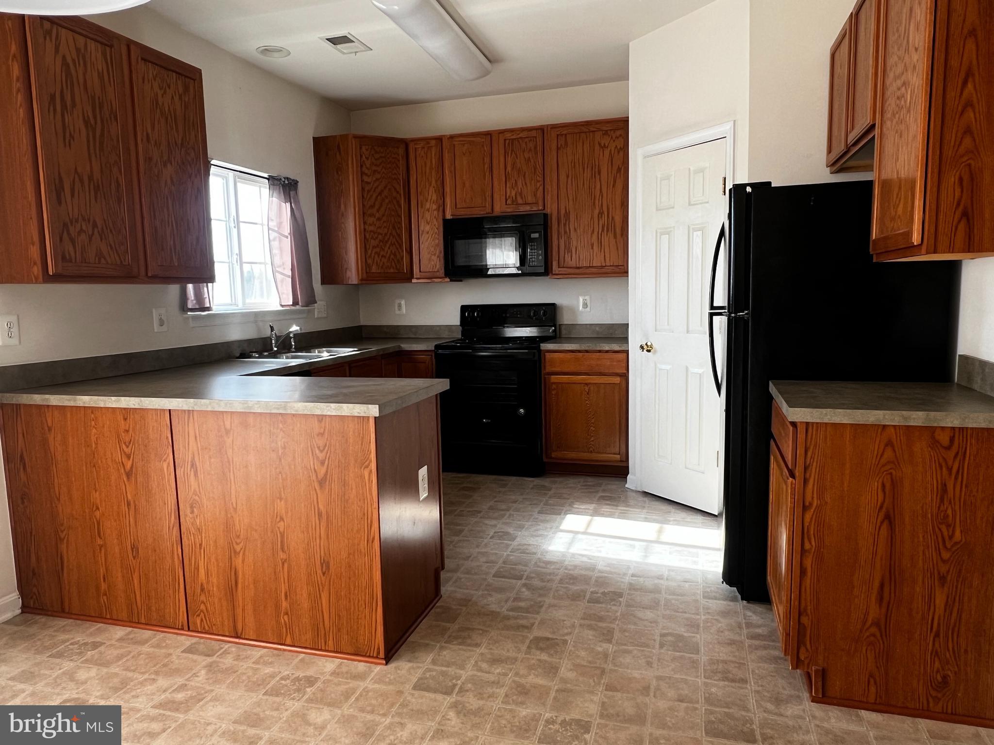 LIBERTY RUN - Residential Lease