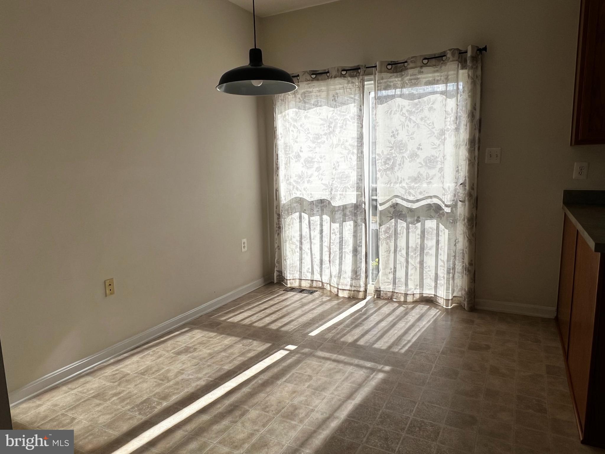 LIBERTY RUN - Residential Lease