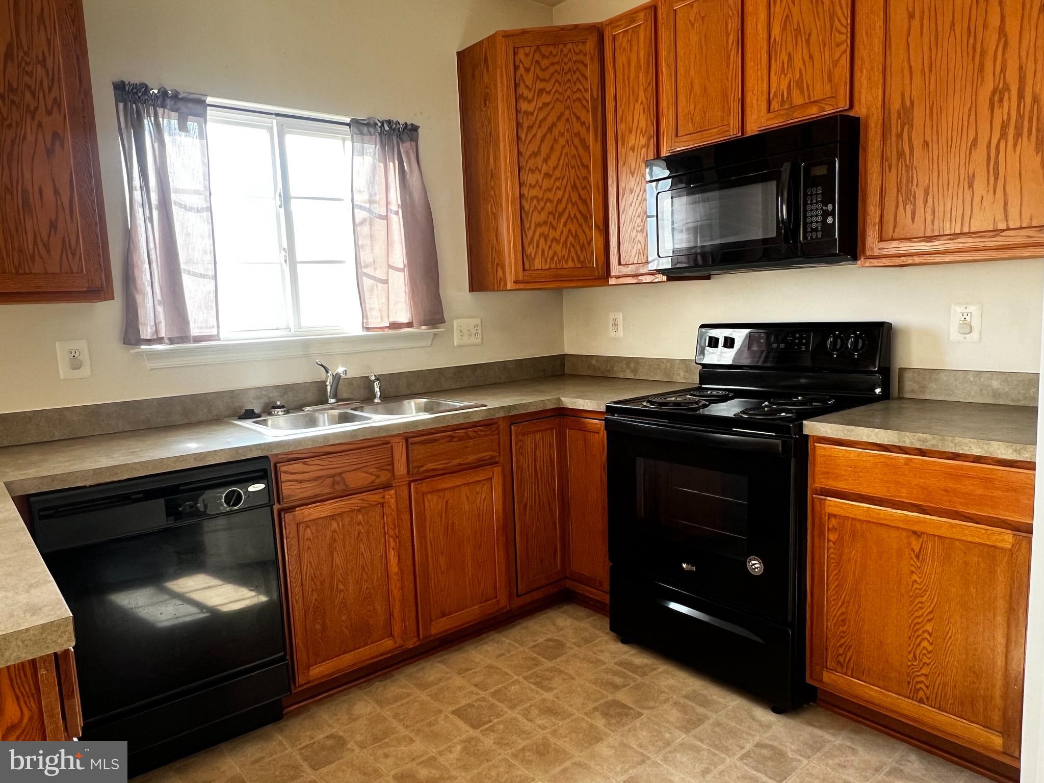 LIBERTY RUN - Residential Lease