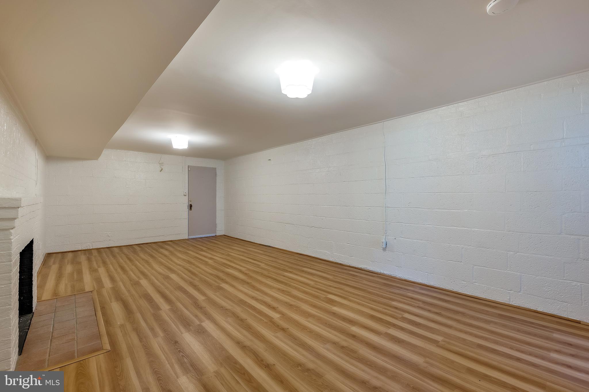 PINEHURST VILLAGE - Residential Lease