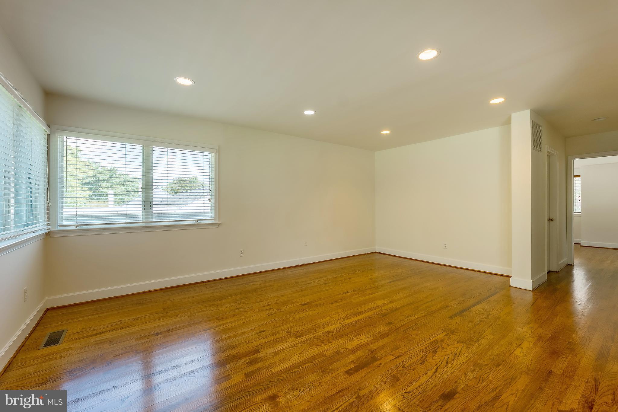 PINEHURST VILLAGE - Residential Lease