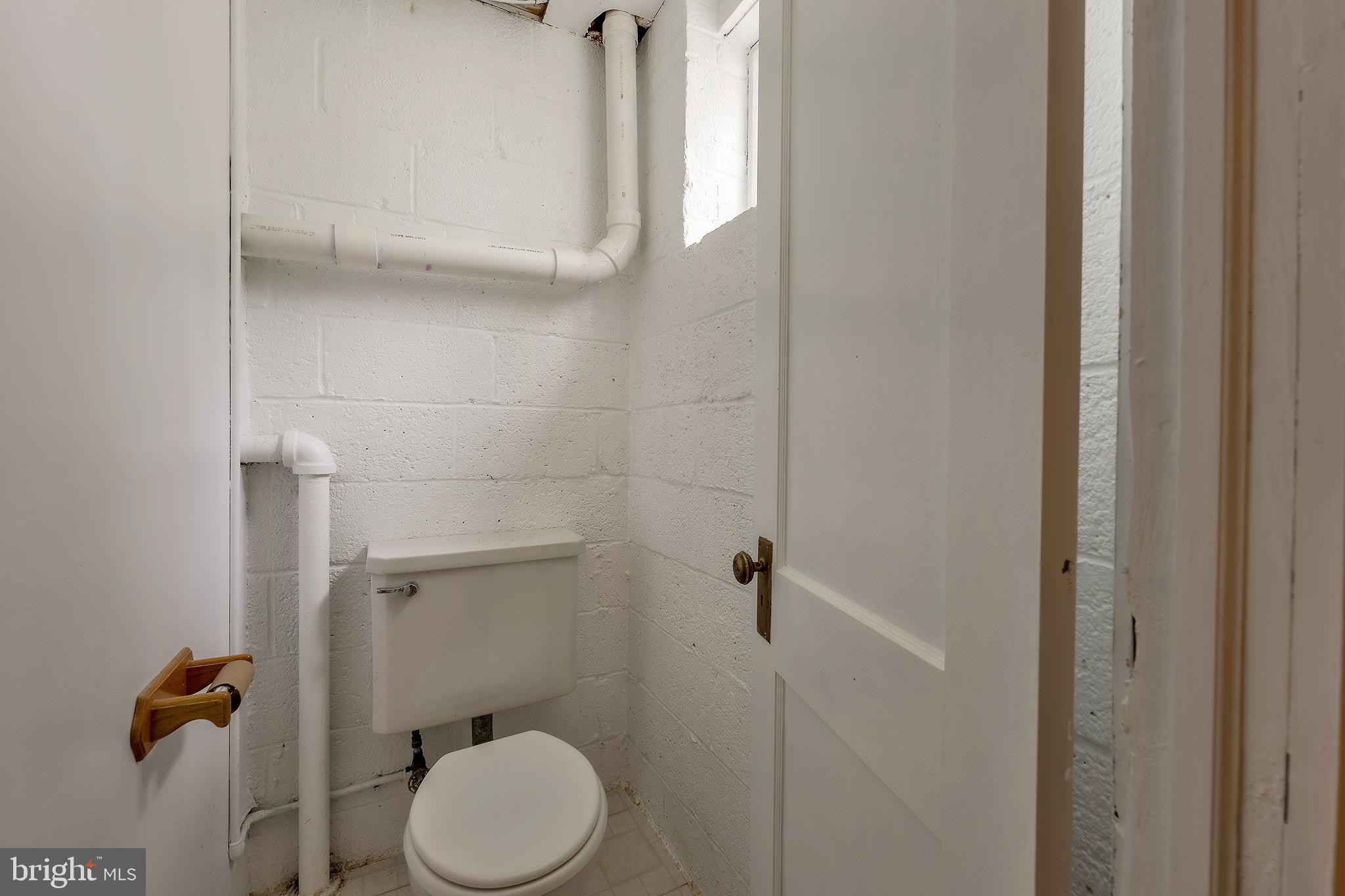 PINEHURST VILLAGE - Residential Lease