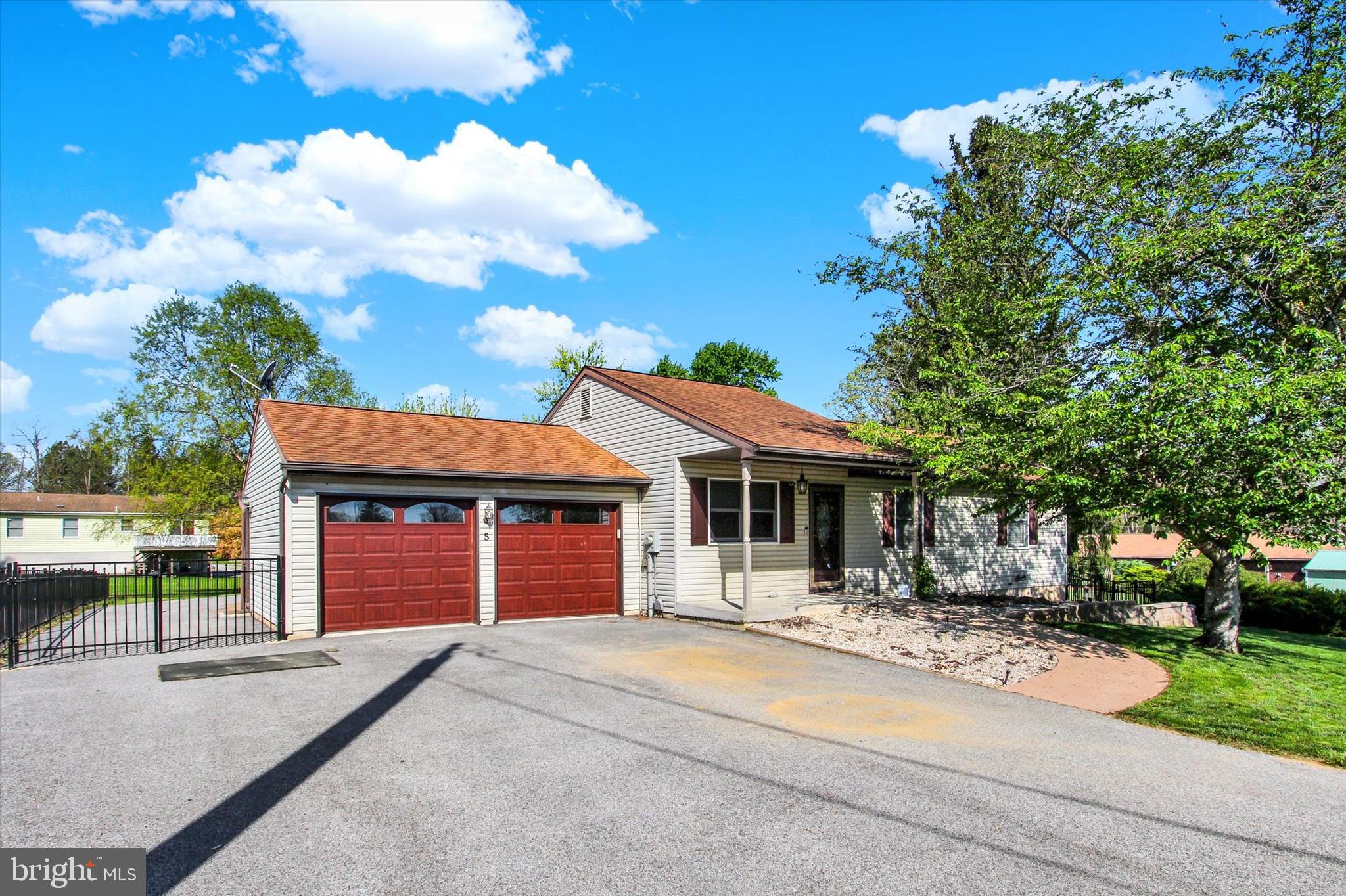 LAKE MEADE - Residential