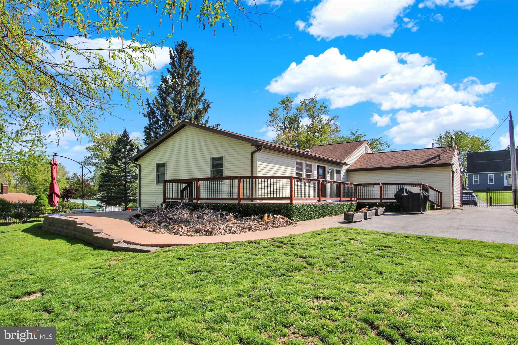 LAKE MEADE - Residential