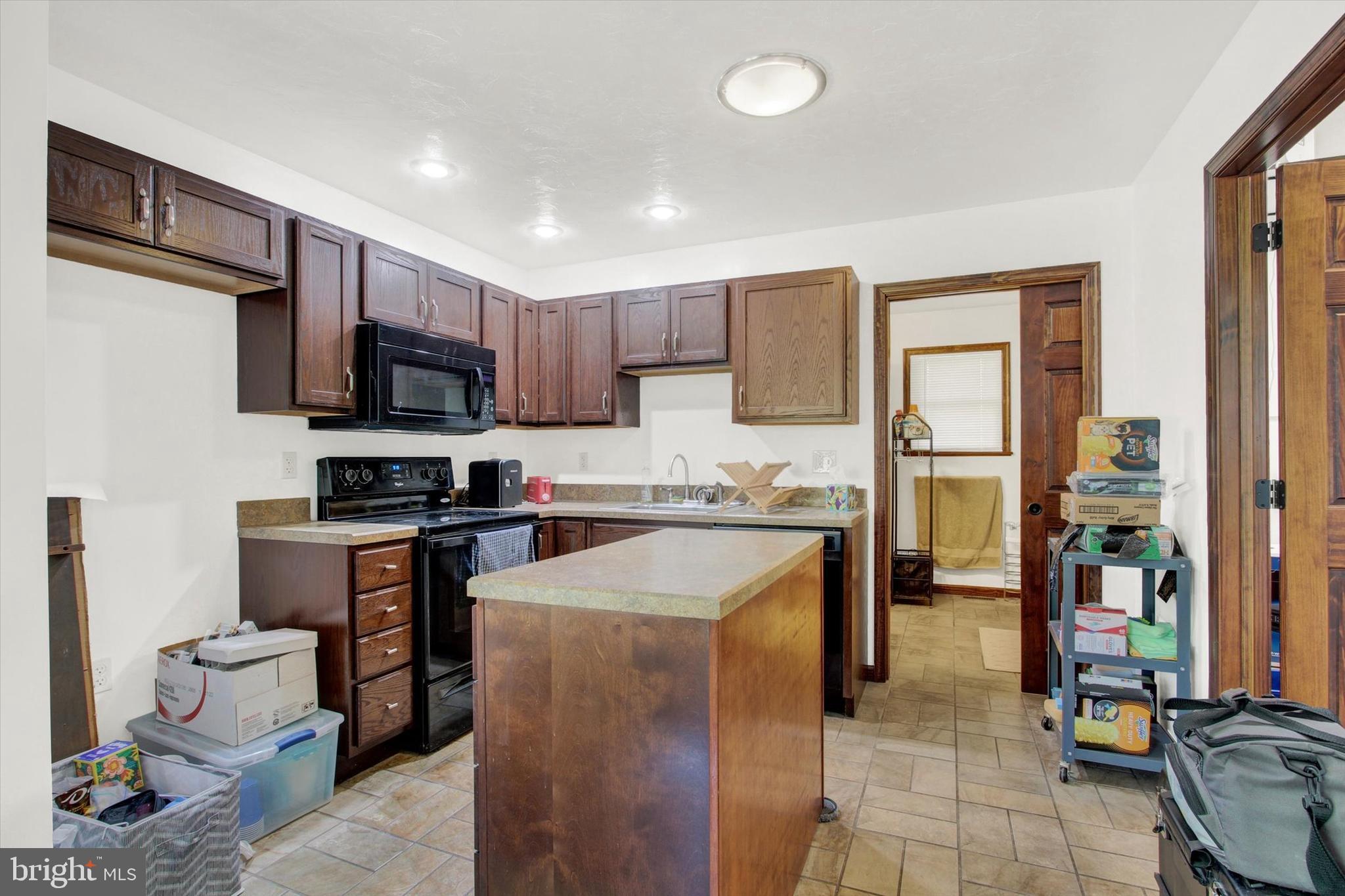 LAKE MEADE - Residential