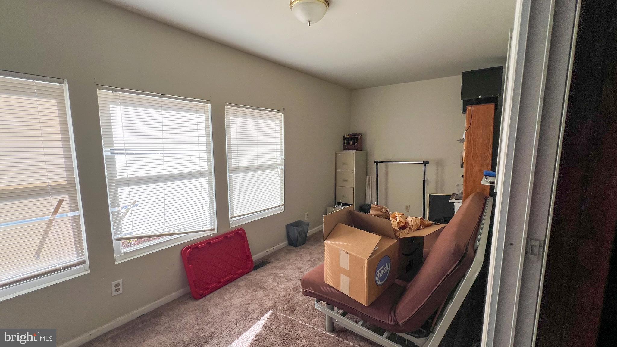 RIVERDALE PARK - Residential