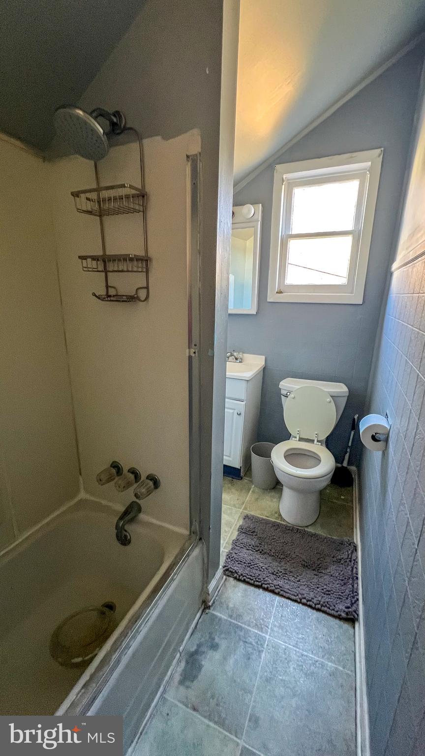 RIVERDALE PARK - Residential