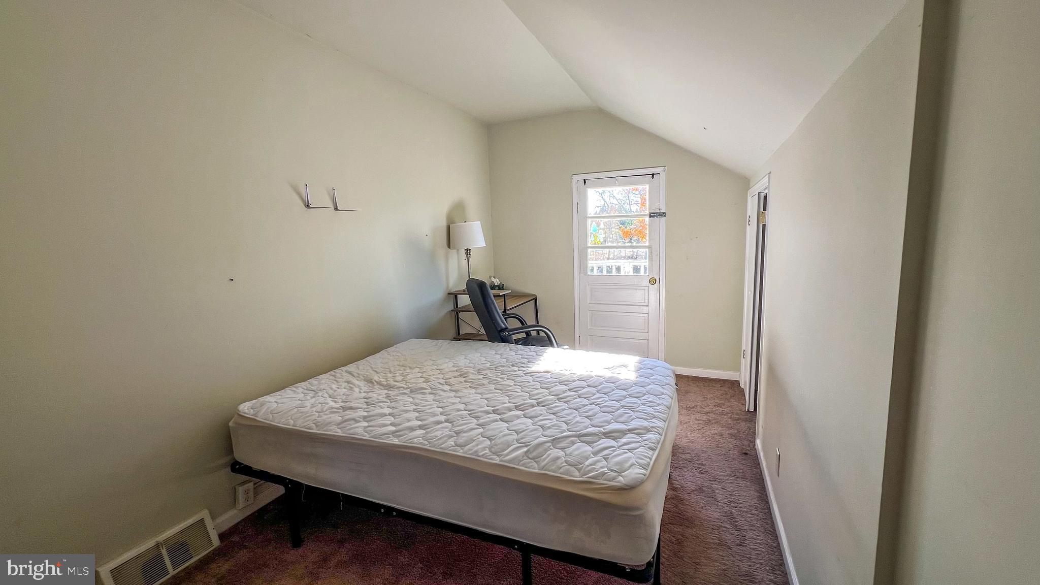 RIVERDALE PARK - Residential