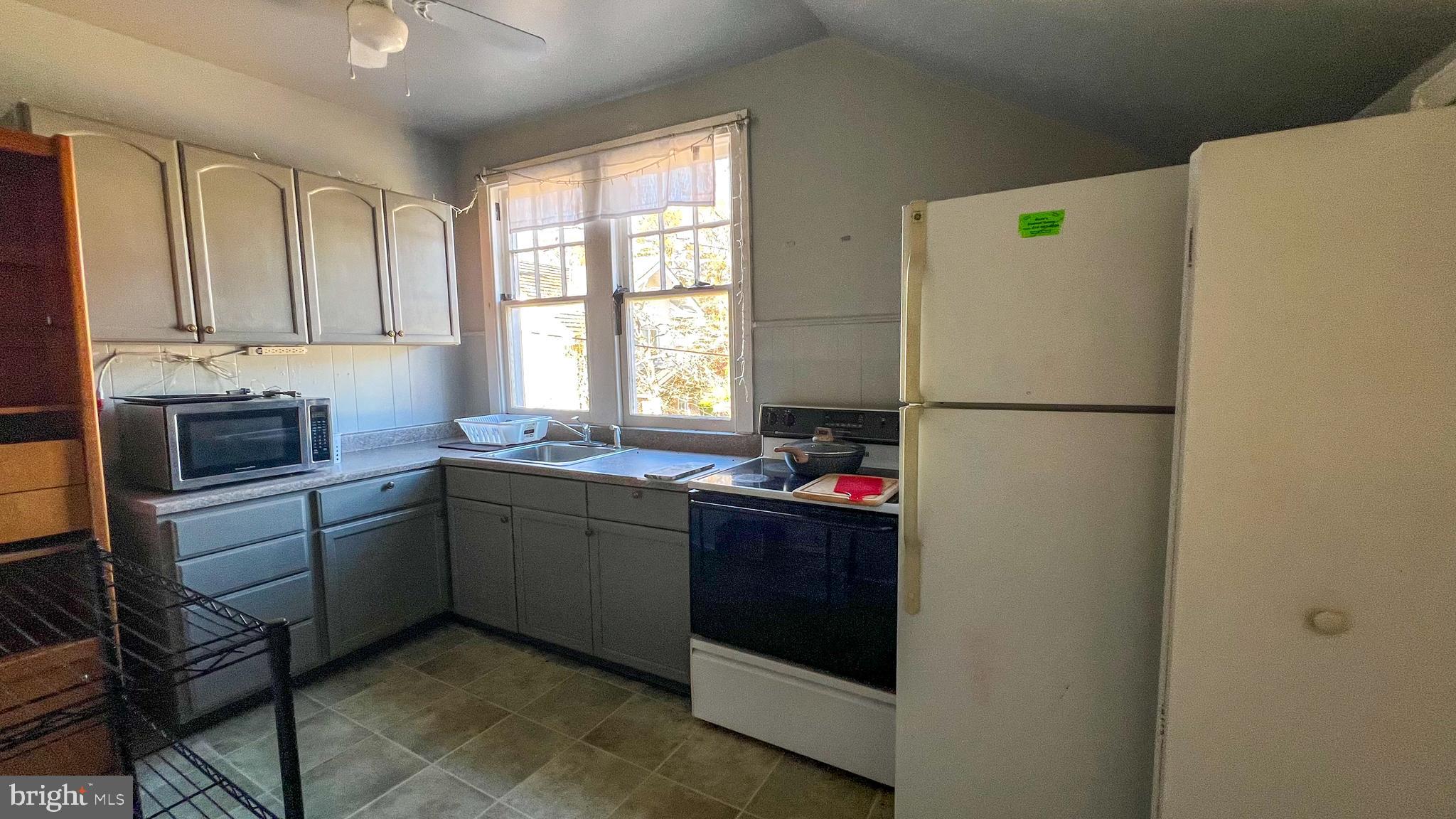 RIVERDALE PARK - Residential