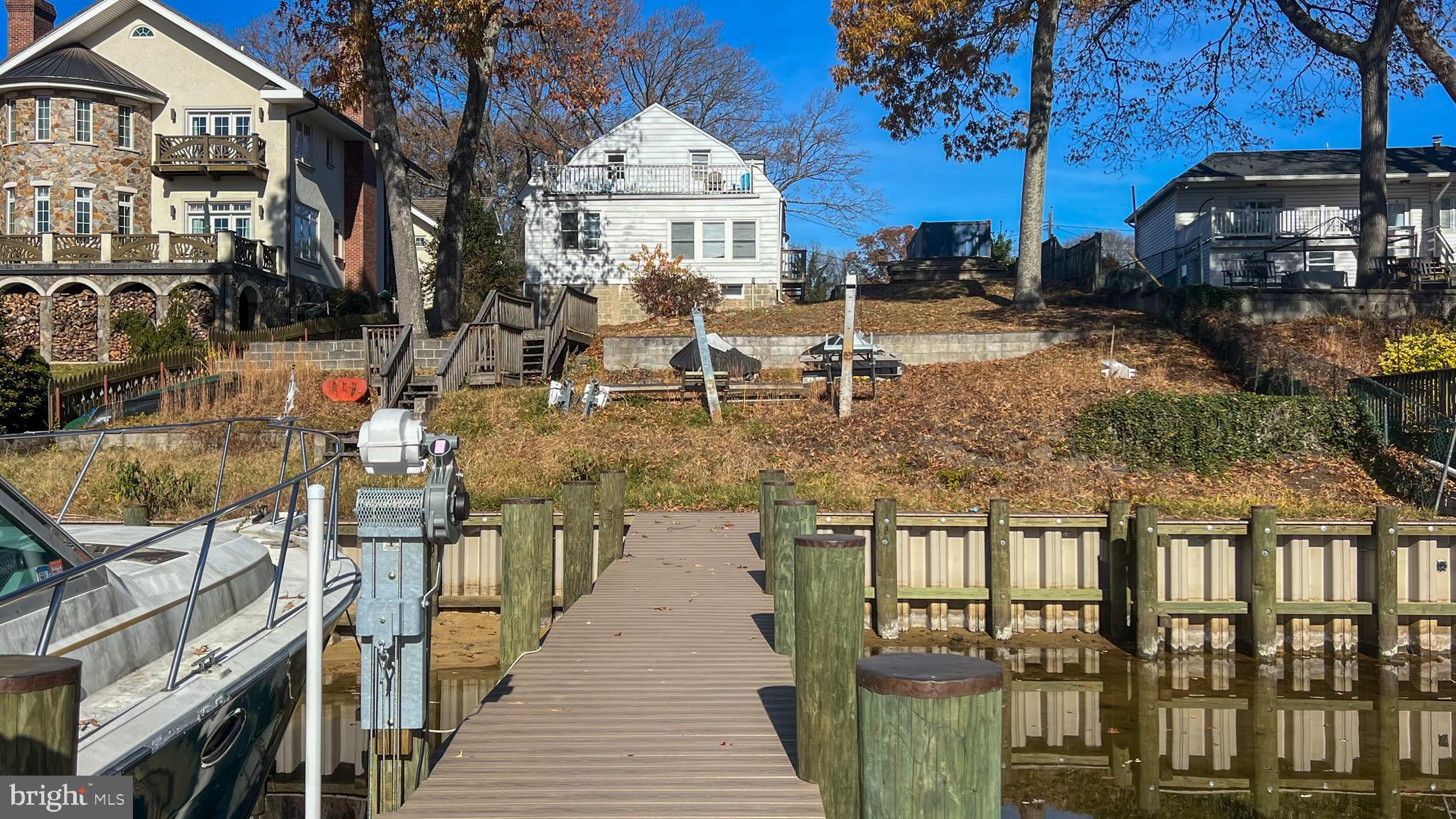 RIVERDALE PARK - Residential