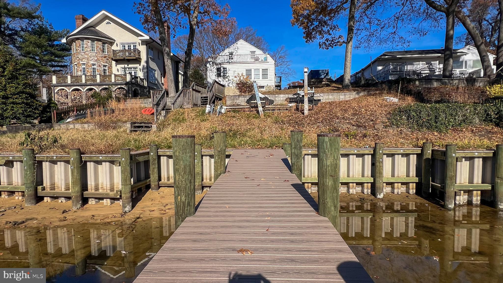 RIVERDALE PARK - Residential