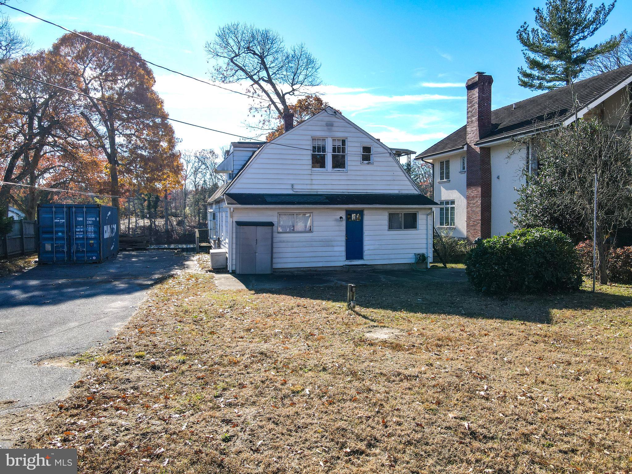 RIVERDALE PARK - Residential