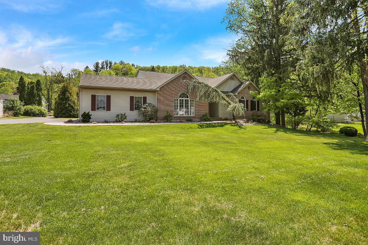 26 W FAIRVIEW STREET
