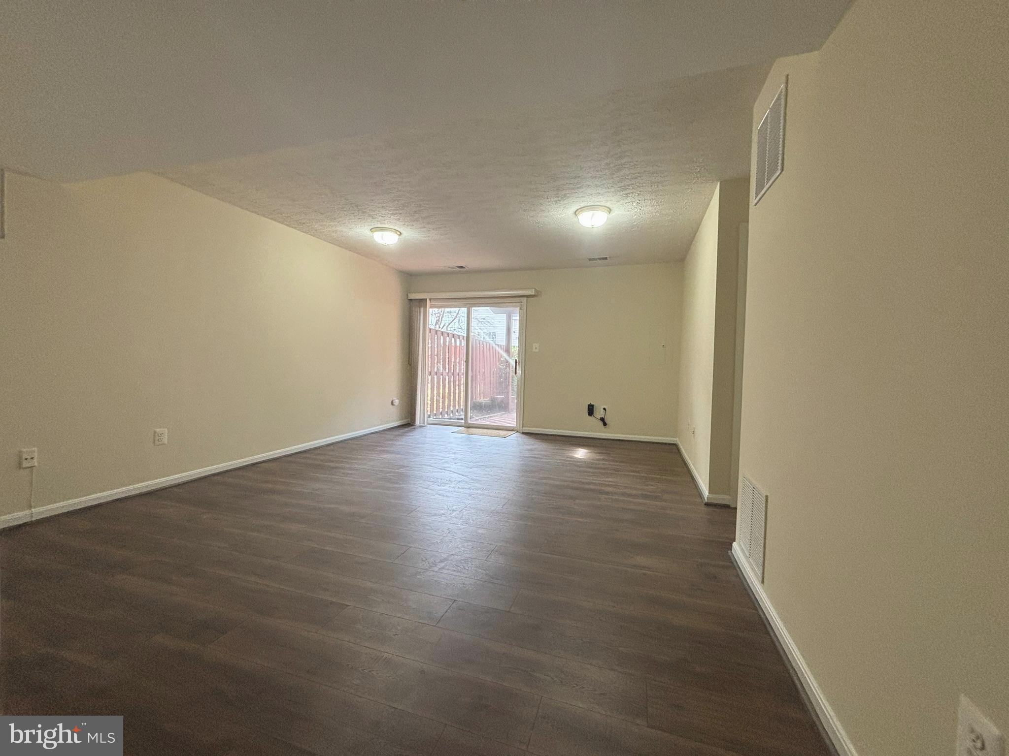 MCNAIR FARMS - Residential Lease