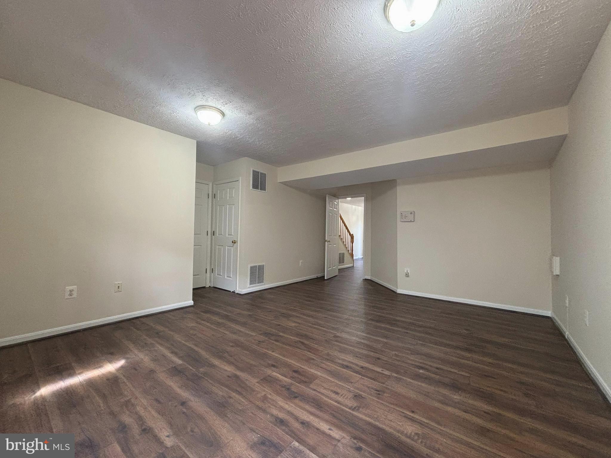 MCNAIR FARMS - Residential Lease