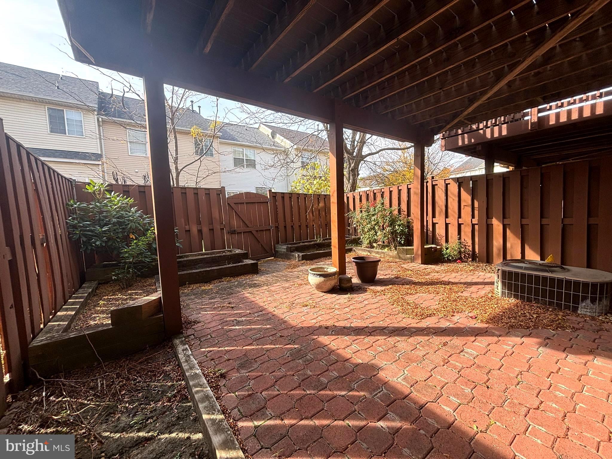 MCNAIR FARMS - Residential Lease