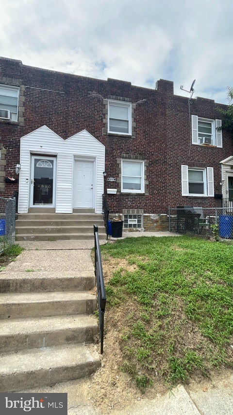 Townhouse For Sale - 4808 E Alcott Street<br/> Philadelphia County, PHILADELPHIA, PA 19135