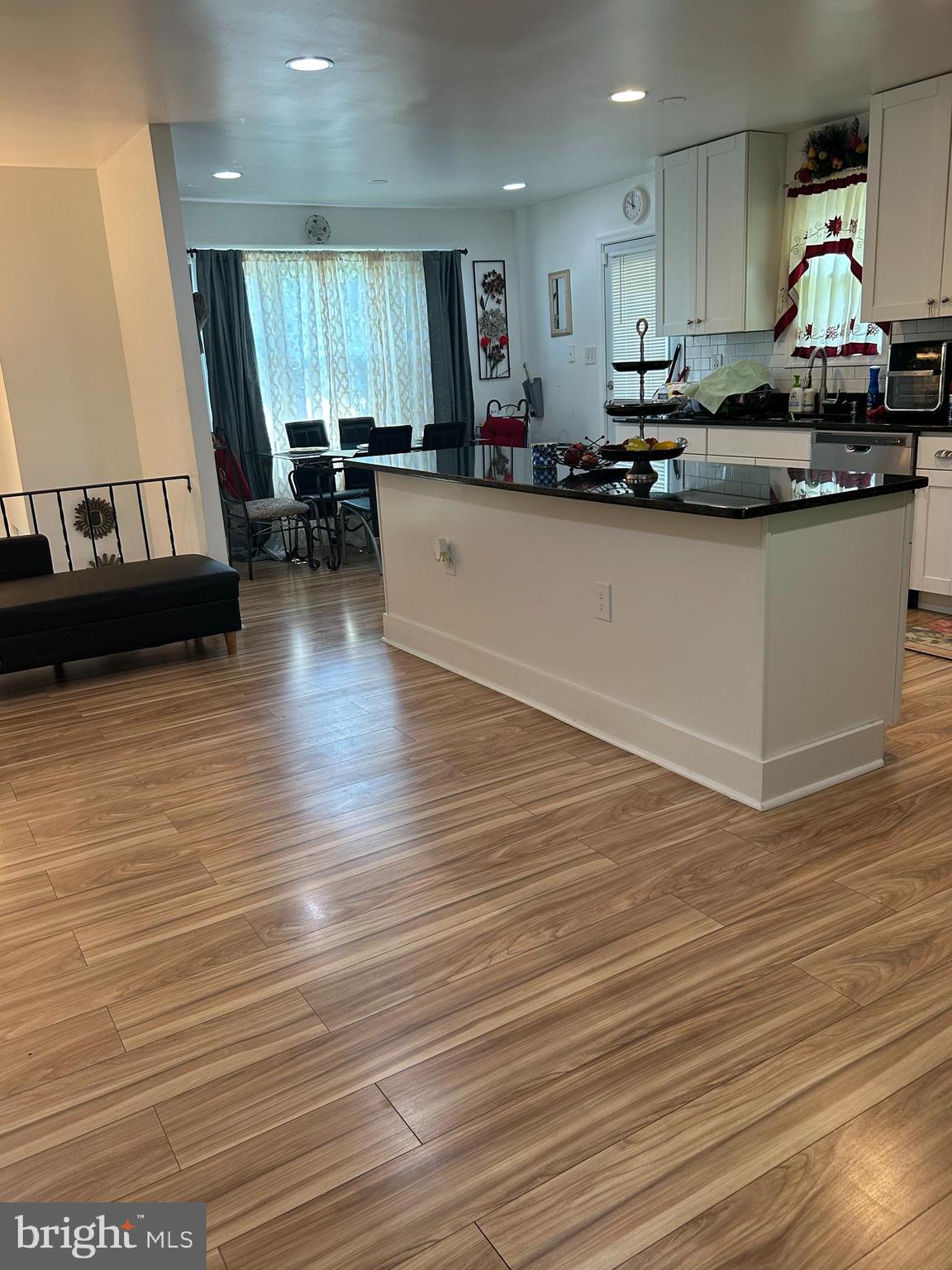 FAIRFIELD KNOLLS - Residential