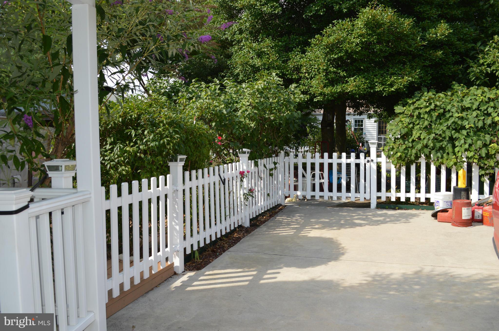 SHIRLEY PARK - Residential