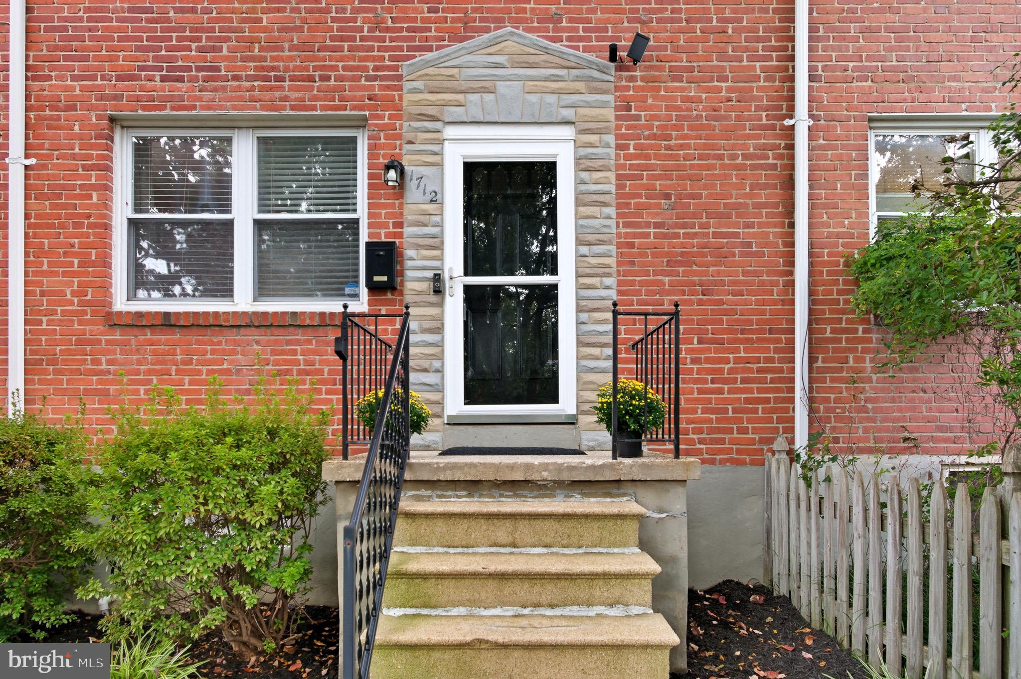 1712 RED OAK ROAD