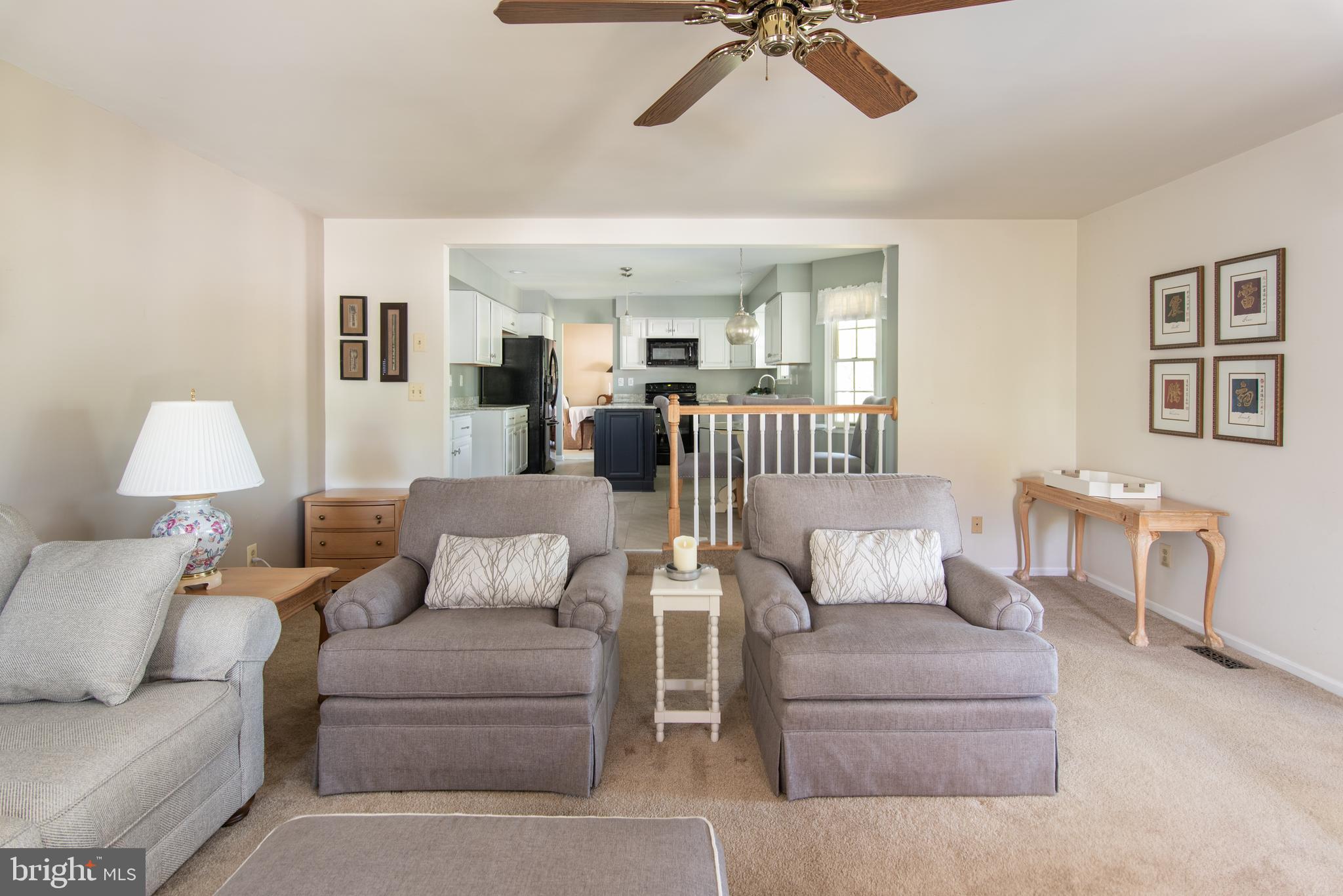 CONSTANT FRIENDSHIP - Residential