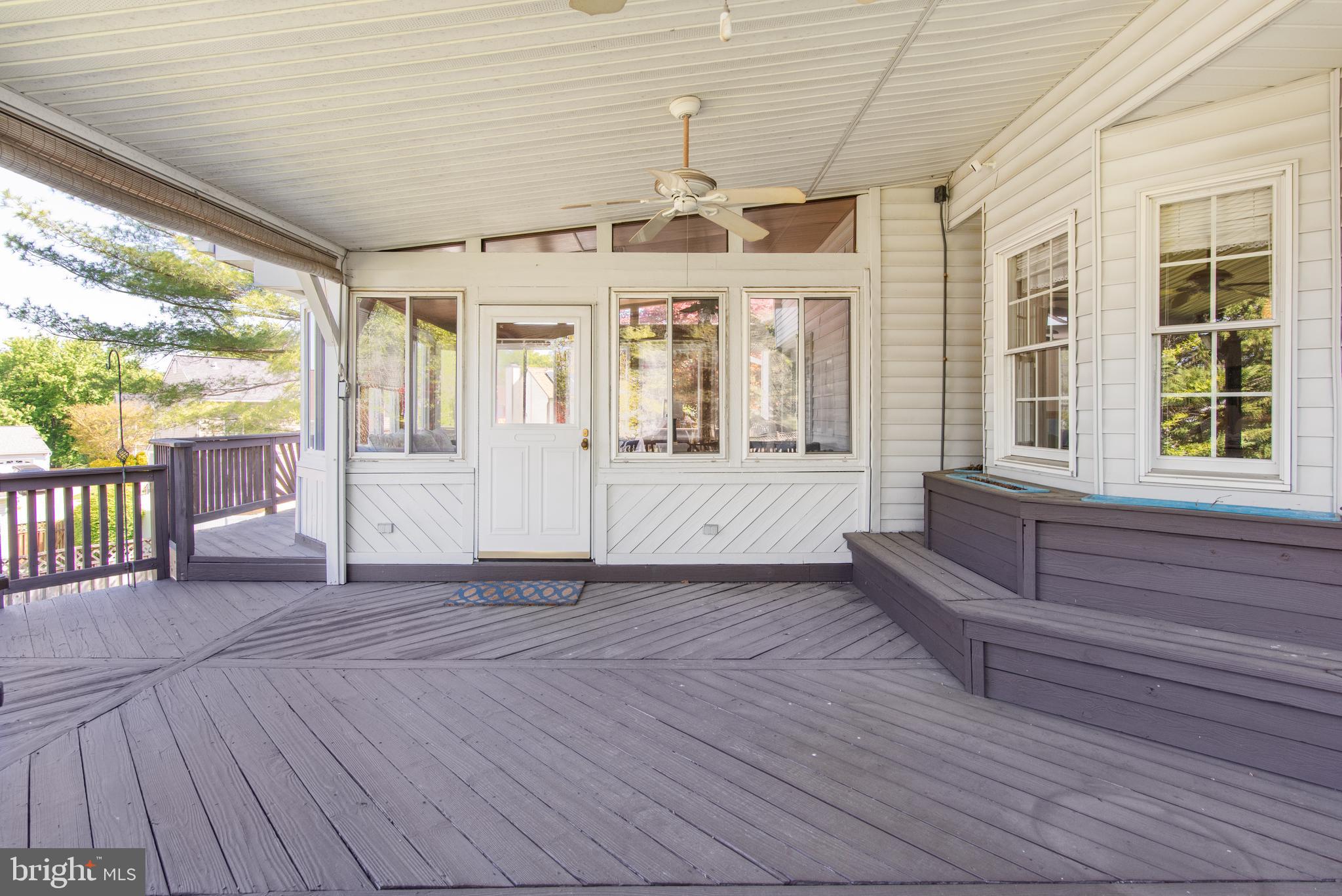 CONSTANT FRIENDSHIP - Residential