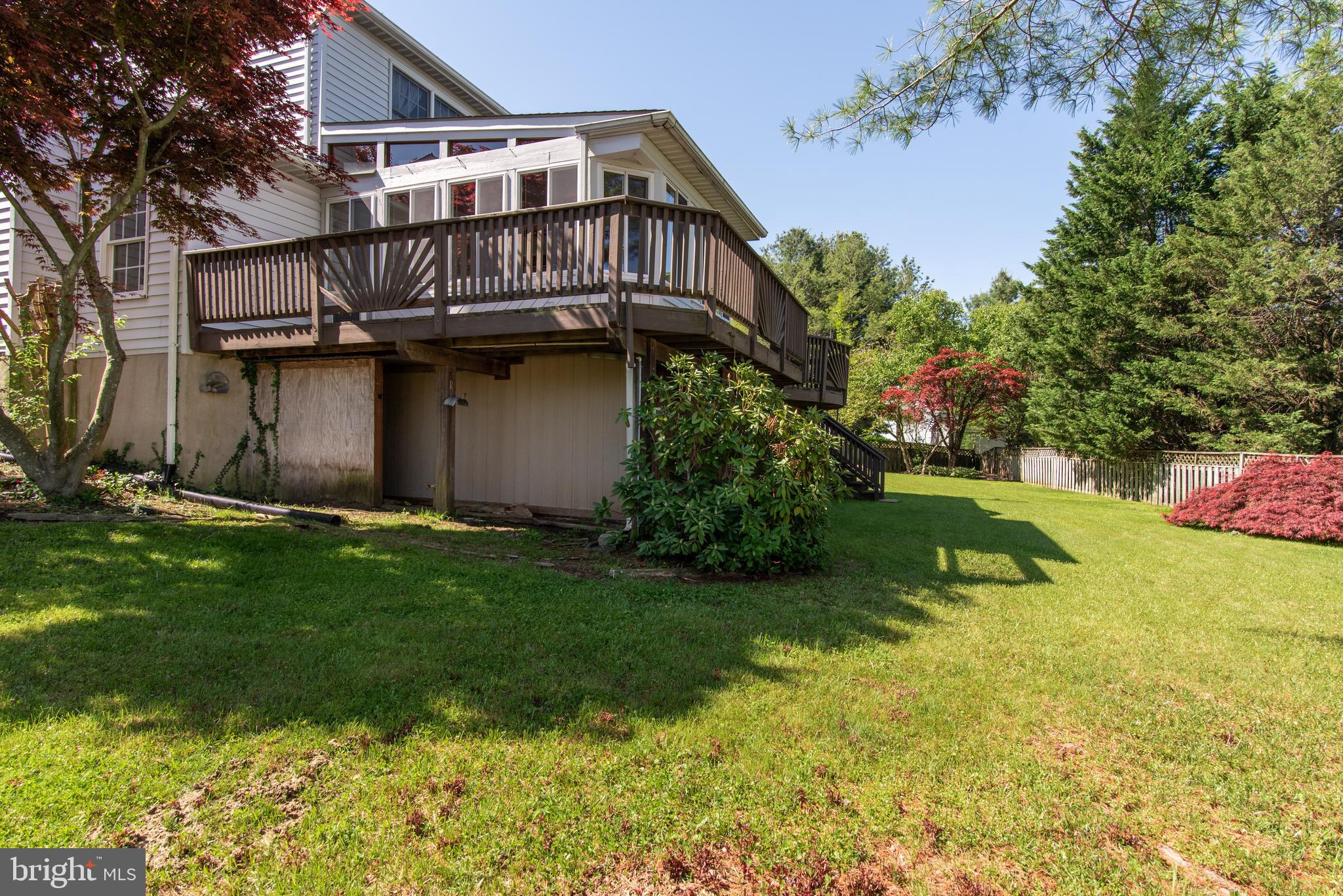 CONSTANT FRIENDSHIP - Residential