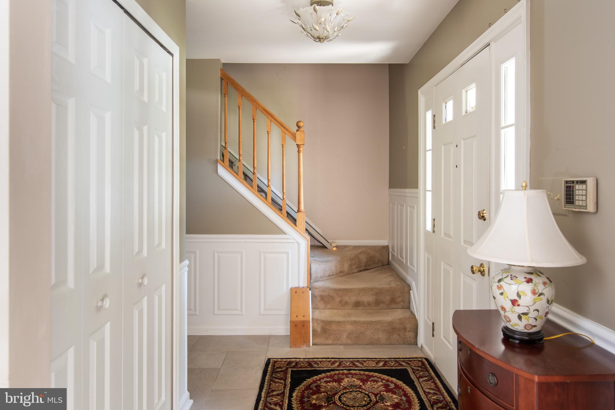 CONSTANT FRIENDSHIP - Residential