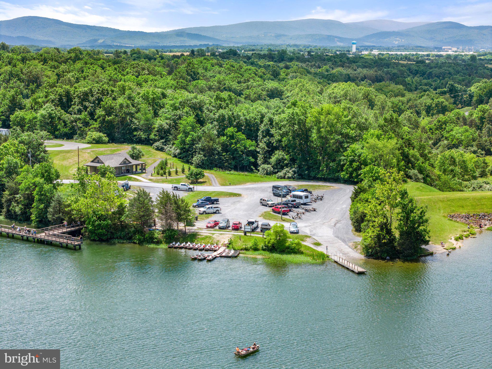 LAKE FREDERICK - Residential