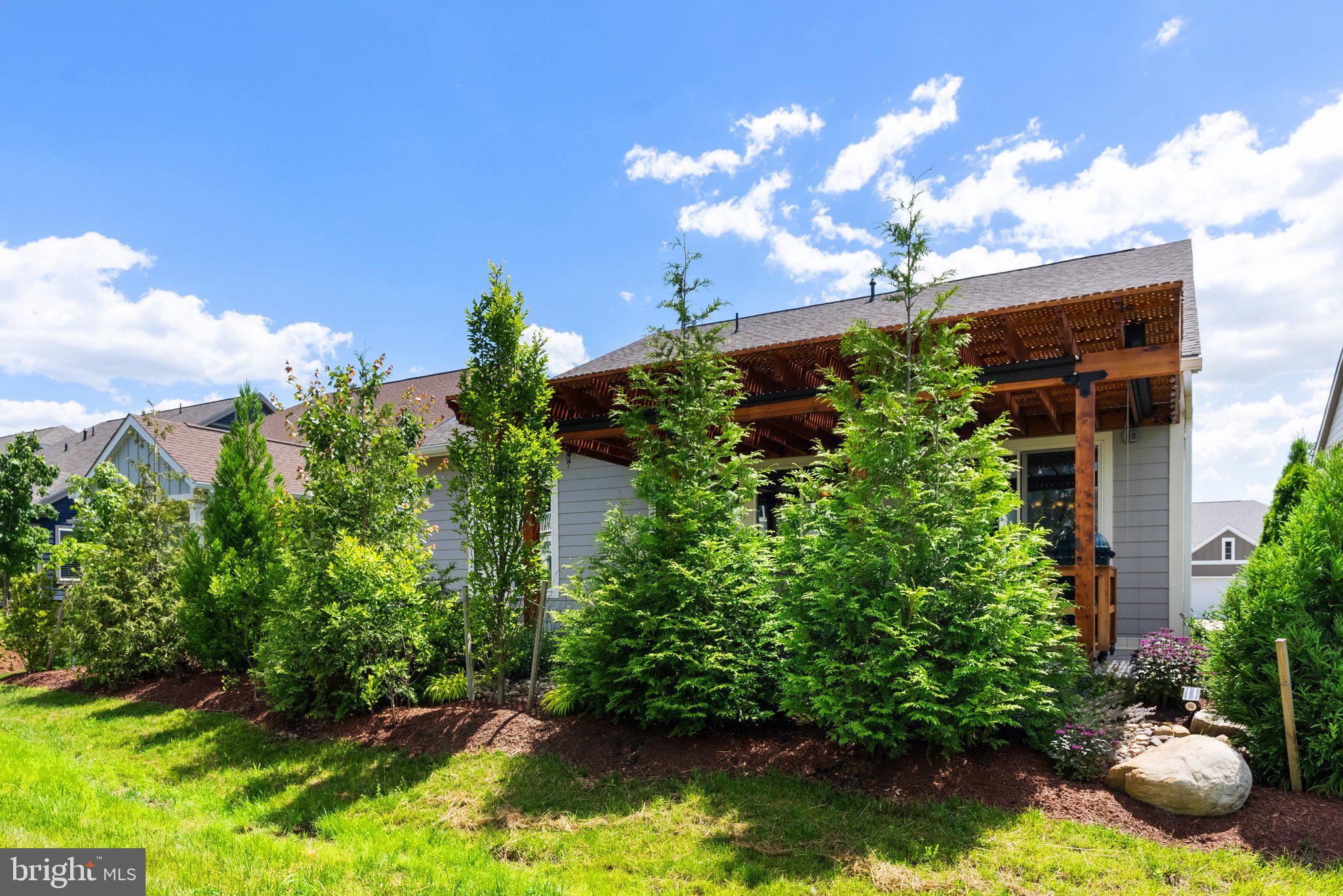 LAKE FREDERICK - Residential