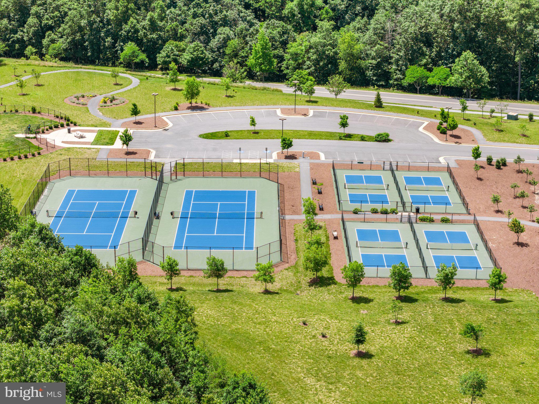 LAKE FREDERICK - Residential