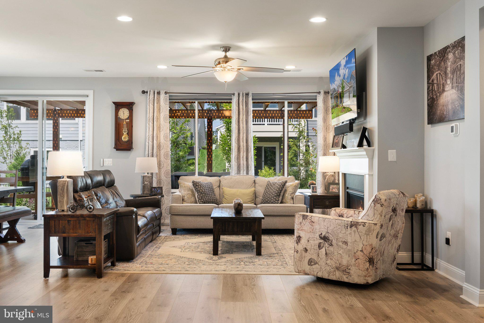 LAKE FREDERICK - Residential