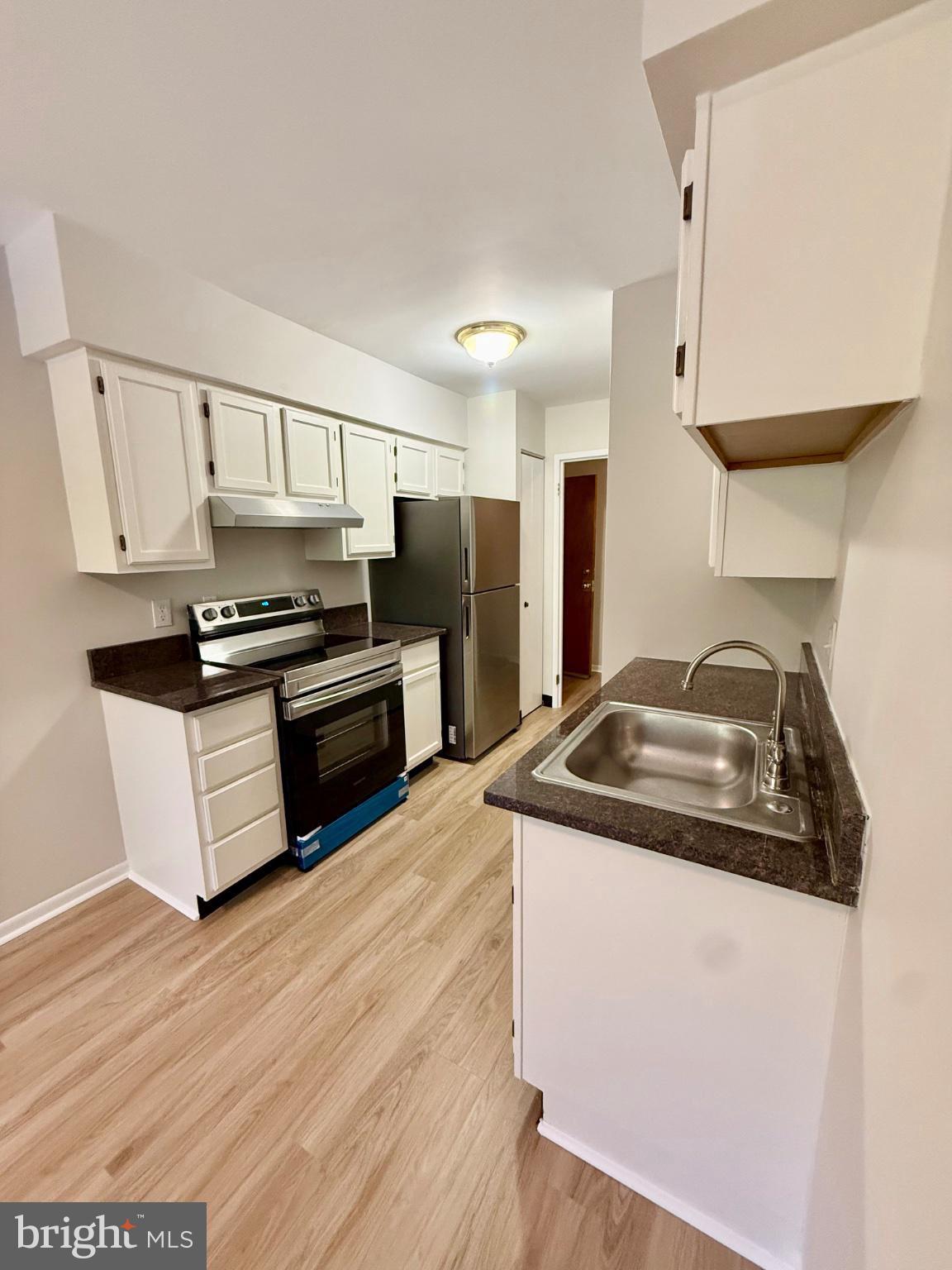 300 CAMPBELL CIRCLE F-7